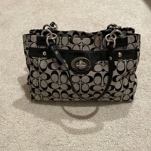 Coach shoulder bag